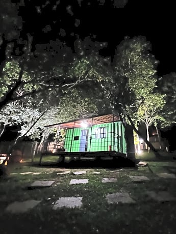 Pousada Cipó Container Chalés Privativos com lareira - Centro da cidade