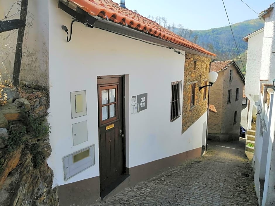 Photo 1 of 50 of Casa do Alto - Benfeita