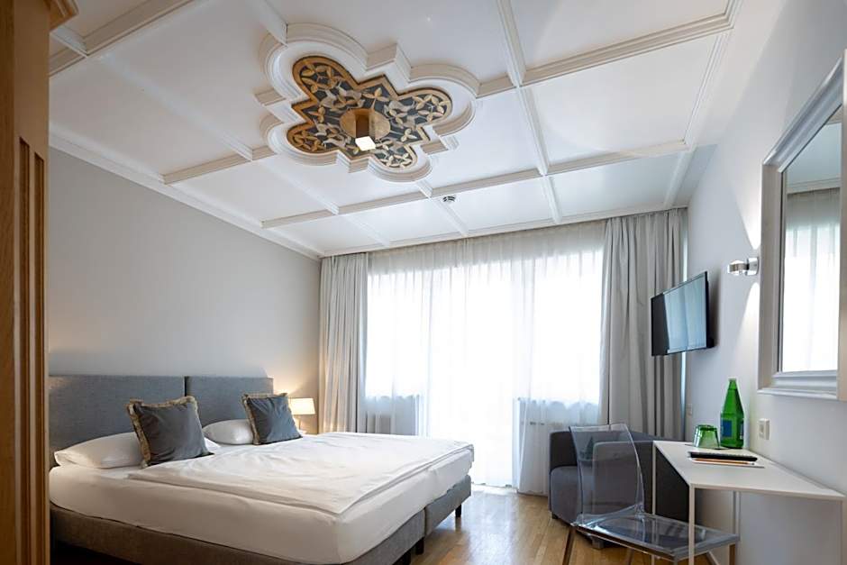 Q! Hotel Maria Theresia