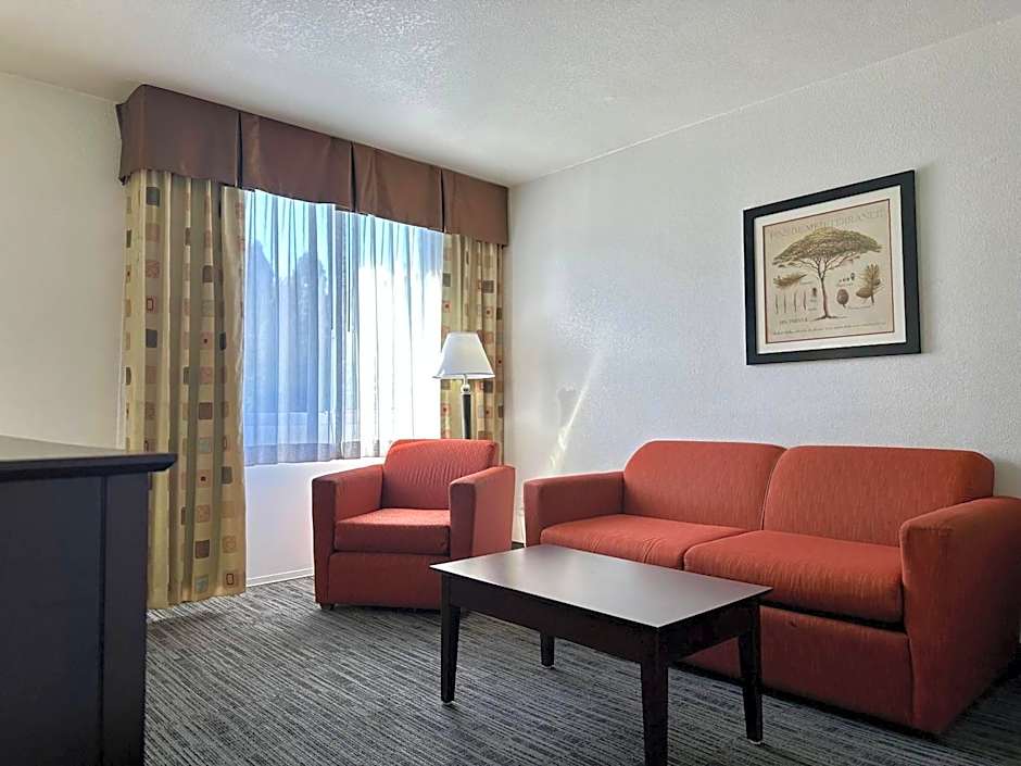 Quality Inn & Suites Everett