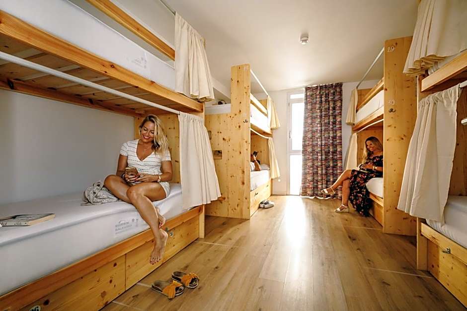We Hostel Palma - Albergue