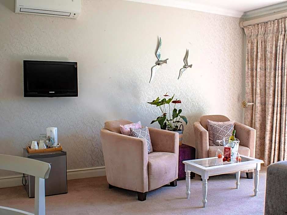 Hermanus Cliff Path Lodge - No Load-shedding