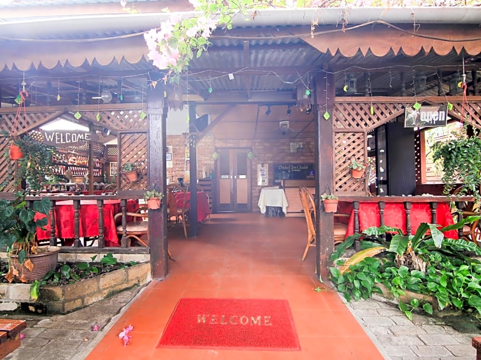 Ombak Inn Chalet