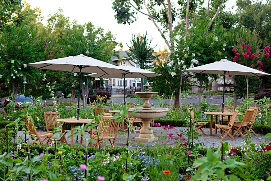 Wine & Roses Hotel Restaurant Spa Lodi