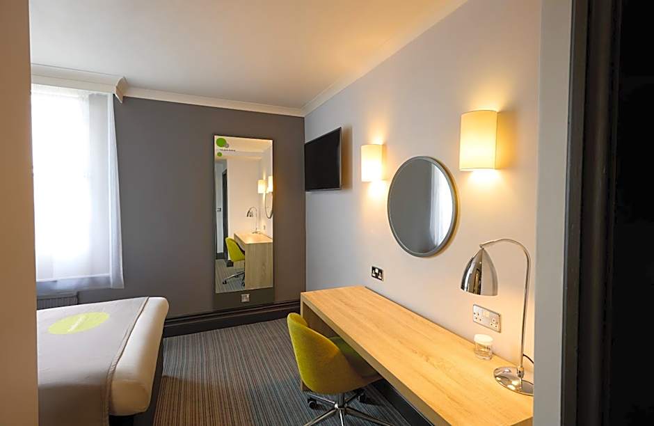 Thistle Express London Luton