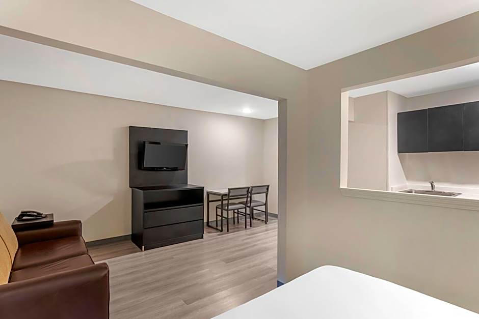 MainStay Suites Little Rock West Near Medical Centers