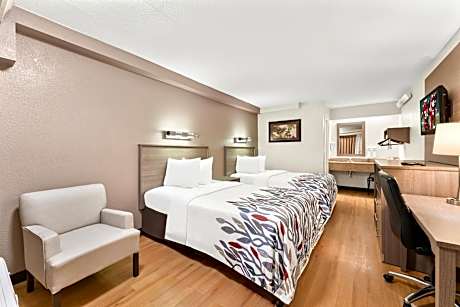 Deluxe 2 Full Beds Smoke-Free