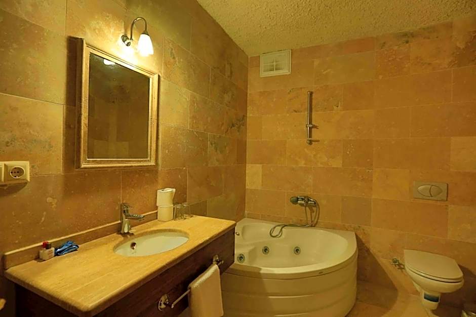 Jerveni Cave Hotel