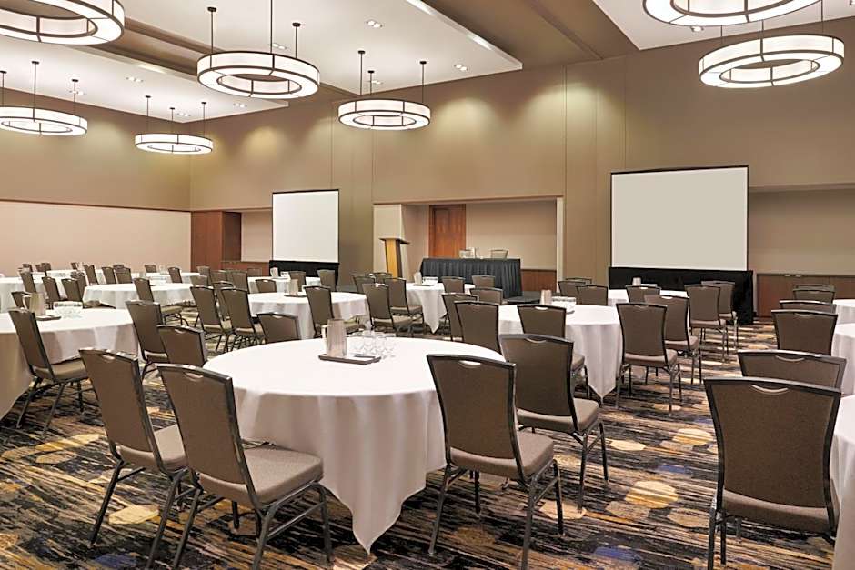 Courtyard by Marriott Calgary Airport