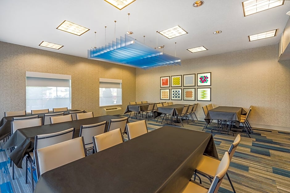 Holiday Inn Express Bloomsburg Hotel By IHG