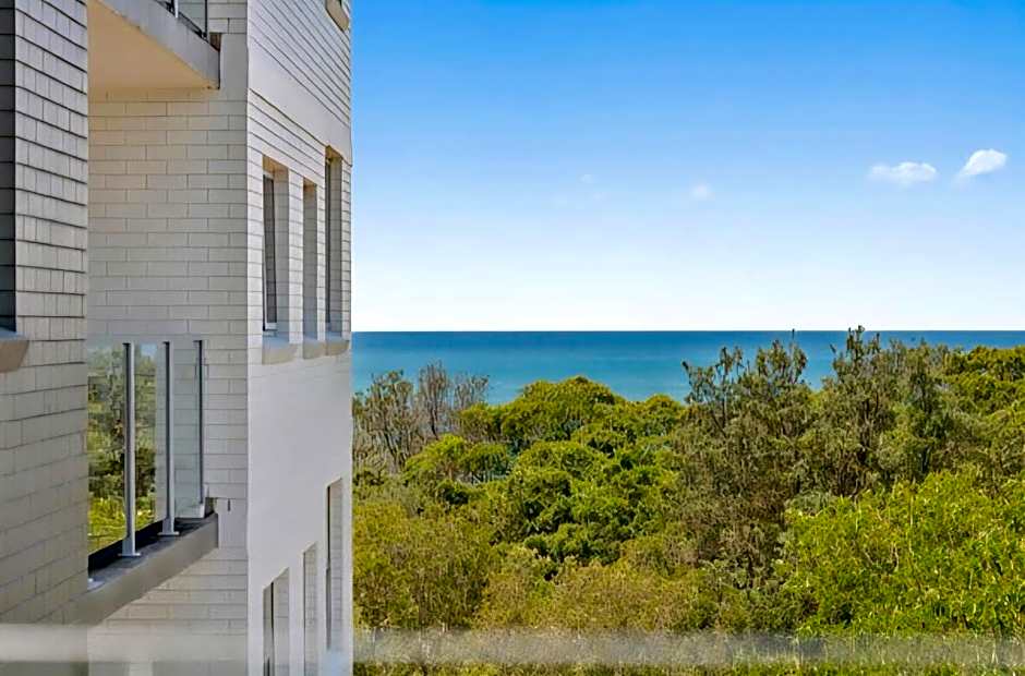 Tradewinds Apartments