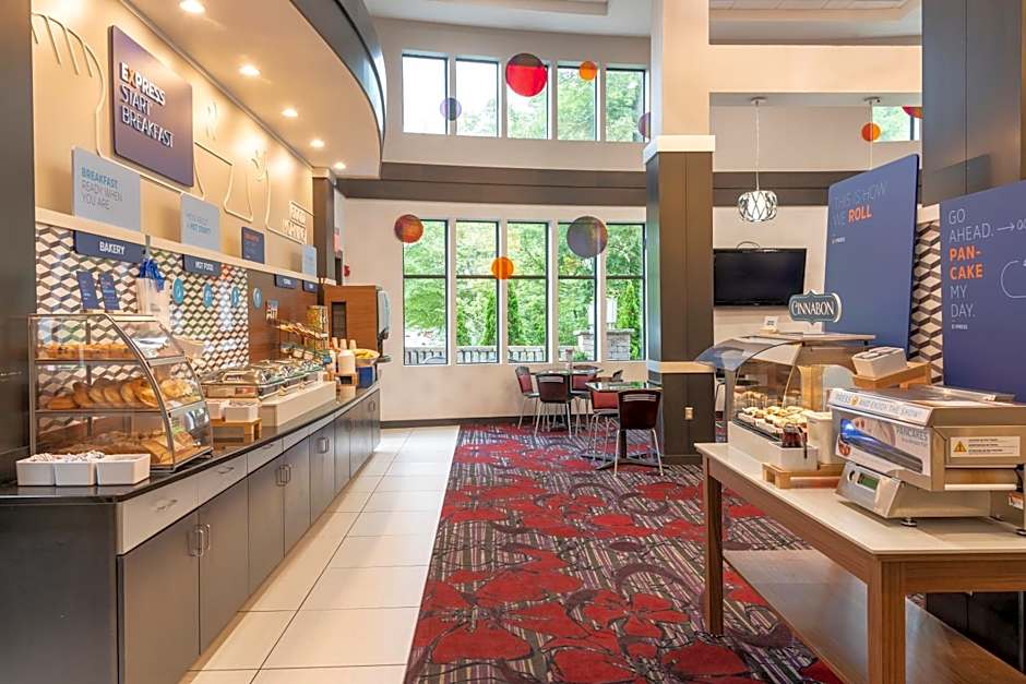 Holiday Inn Express & Suites Columbus - Polaris Parkway / COLUMBUS By IHG