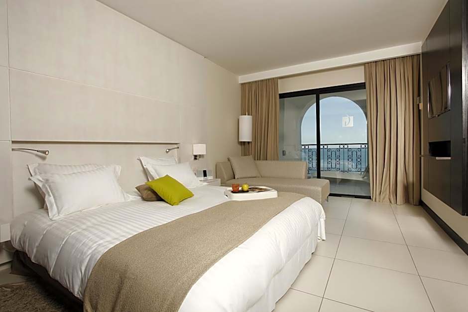 Photo 1 of 8 of Suite