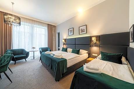 Hotel Noir