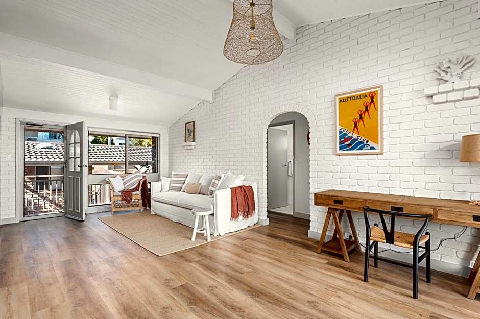 Dutchies Motel Nelson Bay & Dutchmans Beach Apartments