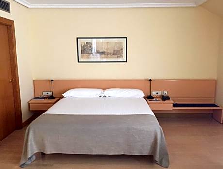 Double Room with Lake View