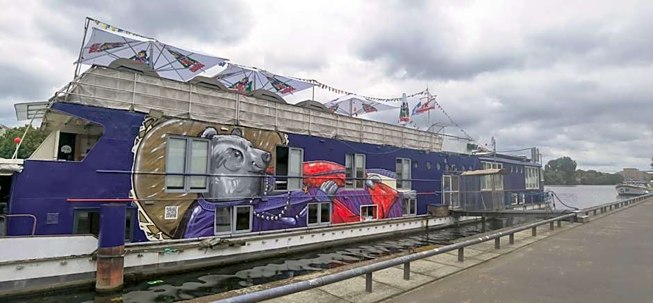 Shipotel-Berlin GmbH, Shipotel Eastern & Shipotel Western