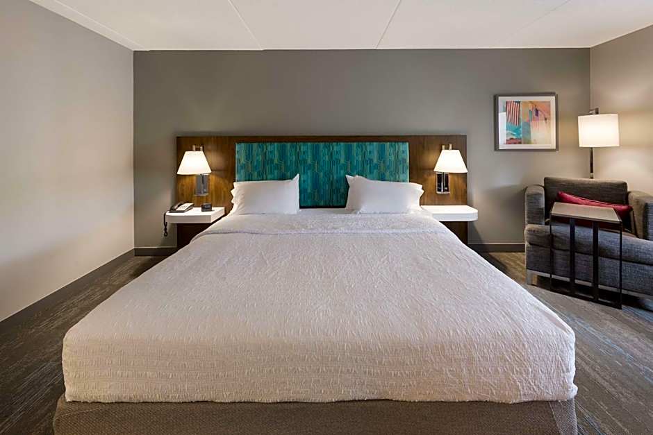 Hampton Inn By Hilton & Suites Fredericksburg