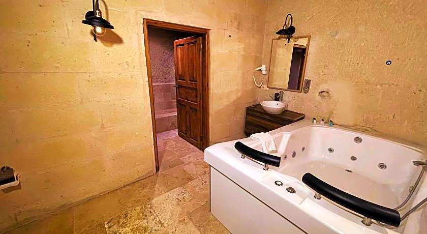 Feris Cave Hotel