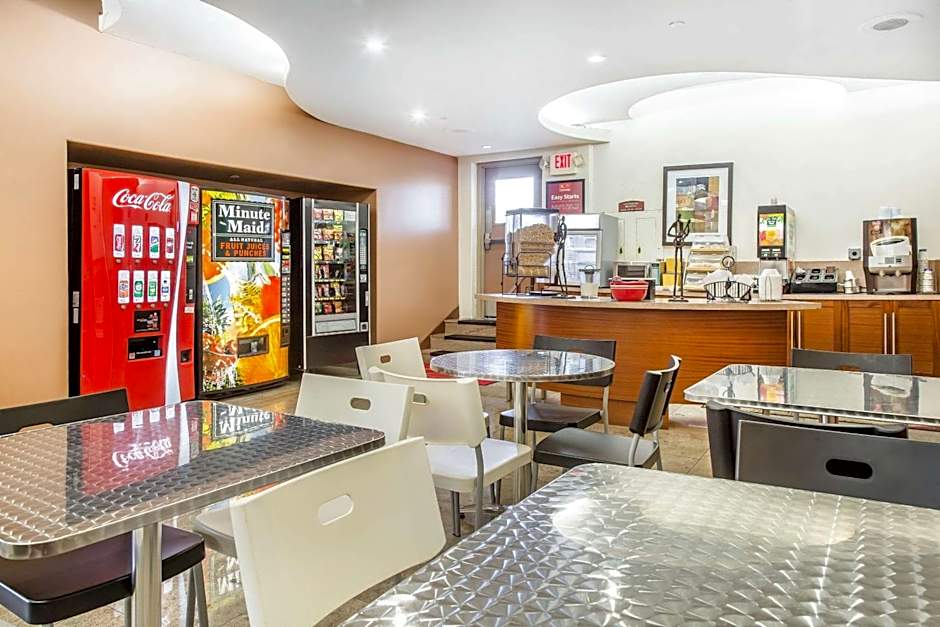 Econo Lodge West Haven