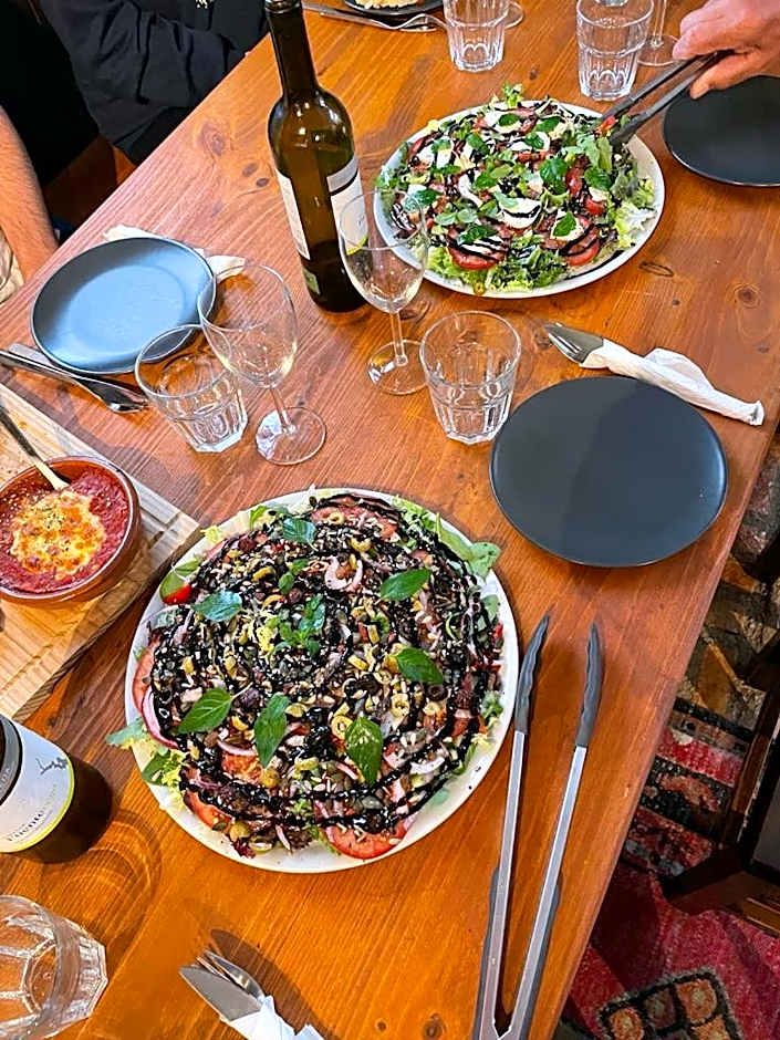 Vagabond Vieiras Beds & Communal Dinner Included Albergue LE-210