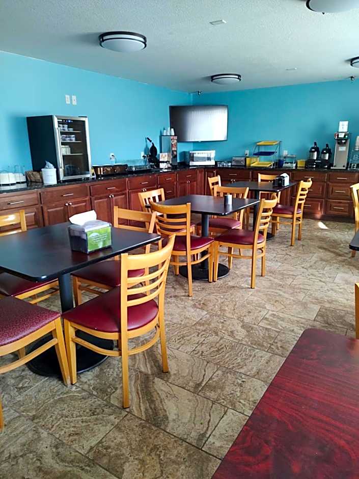 Days Inn & Suites by Wyndham Fargo 19th Ave/Airport Dome