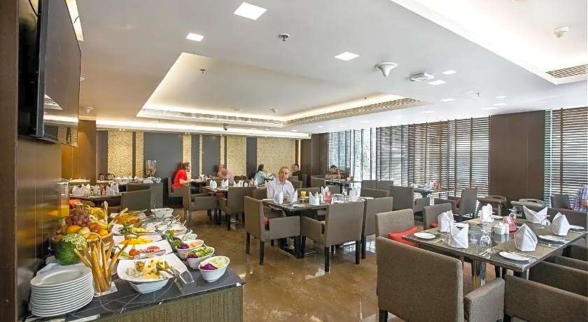 Best Western Plus Maple Leaf