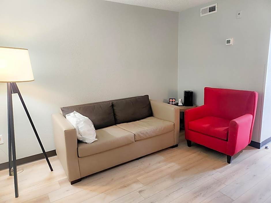 Wingate by Wyndham Matthews/Charlotte