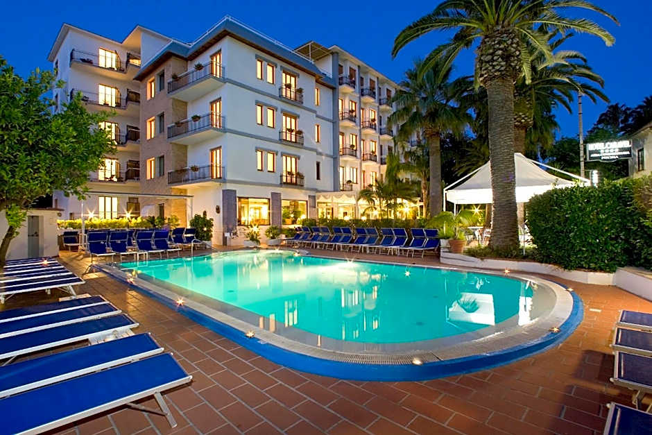 Photo 1 of 50 of Hotel Caravel