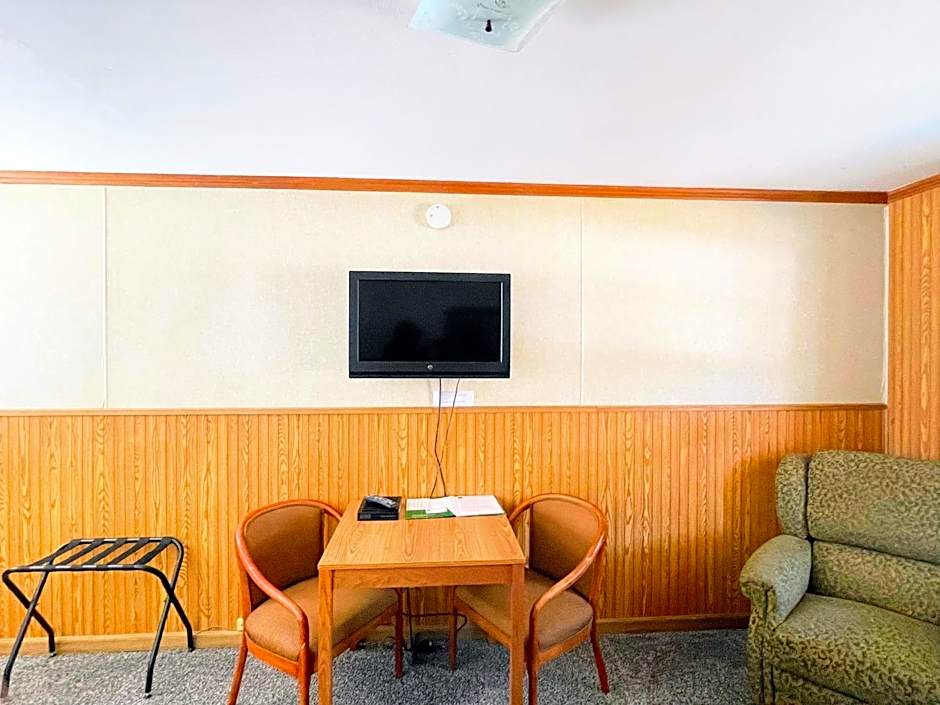 Hillcrest Motel