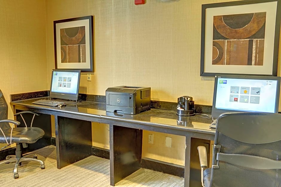 Holiday Inn Express Hotel & Suites Texarkana East By IHG