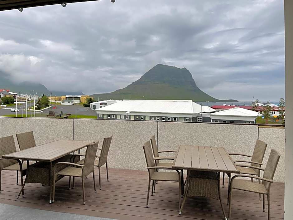 Helgrindur Guesthouse