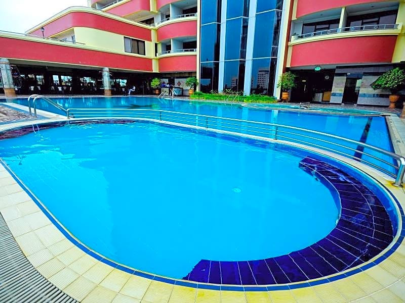 Planet Holiday Hotel & Residence