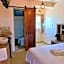 Hotel Bucaneros