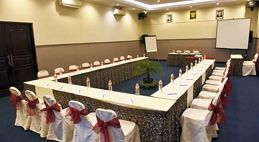 Hotel 88 Diponegoro-Jember by WH