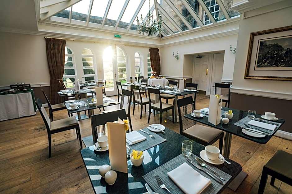 Macdonald Pittodrie House