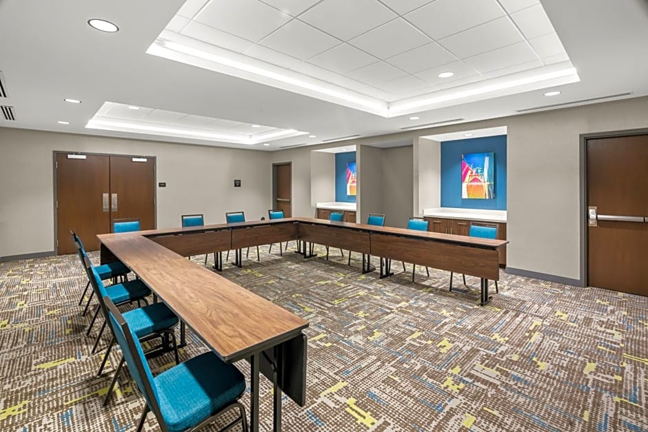 Hampton Inn & Suites Tigard