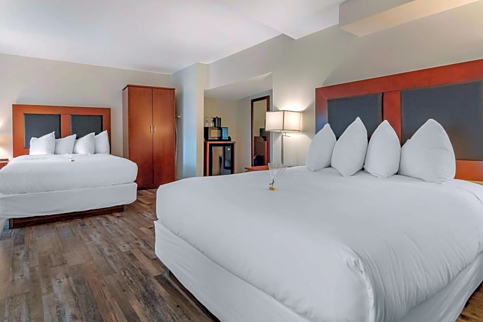 Hotel Penticton, Ascend Hotel Collection