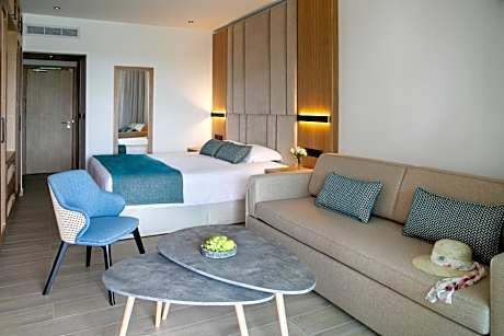 Junior Suite (2 Adults + 1 Child)