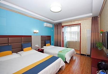 Deluxe Family Room