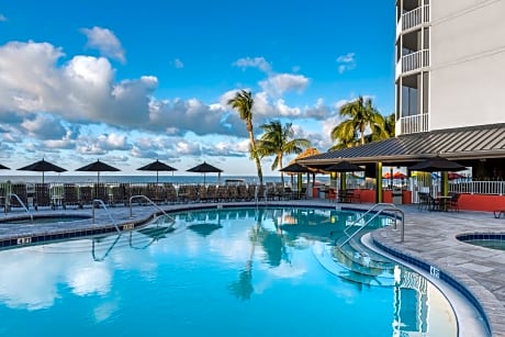 Diamond Head Beach Resort