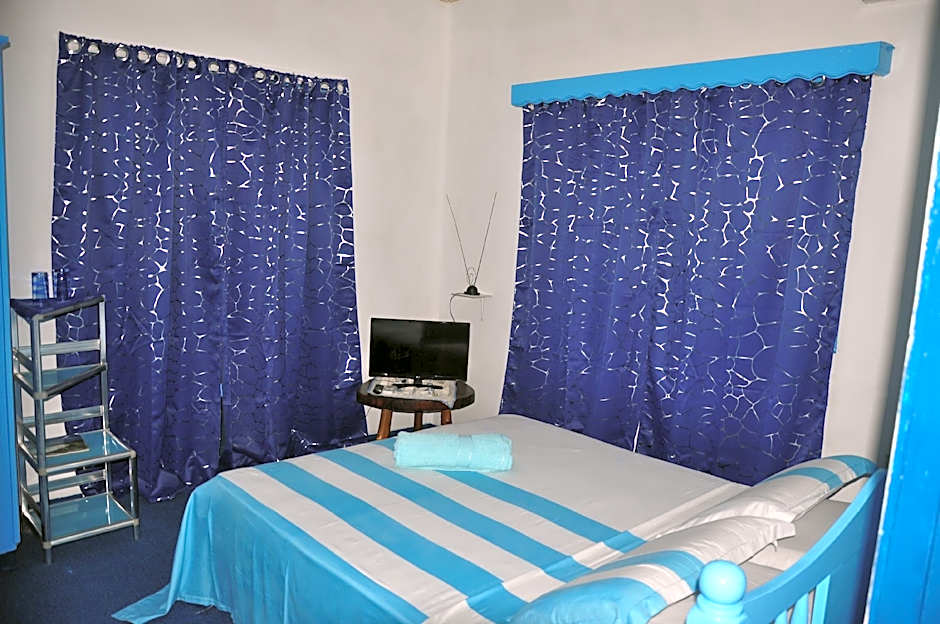 Le Chateau Bleu Hotel