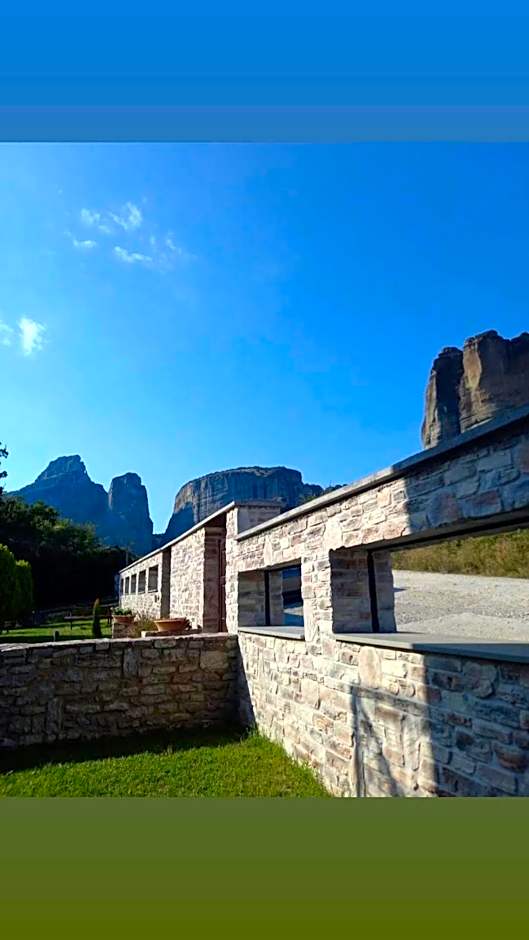 Epavlis Meteora Suites Hotel