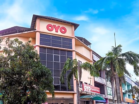 Super OYO 828 Comfort Hotel Shah Alam