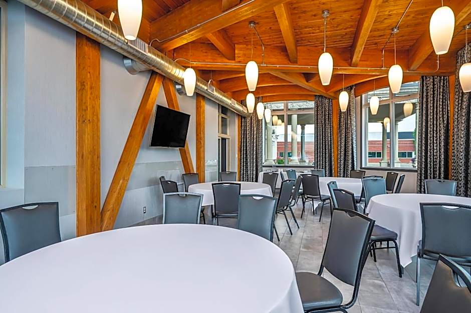 Quality Suites Drummondville