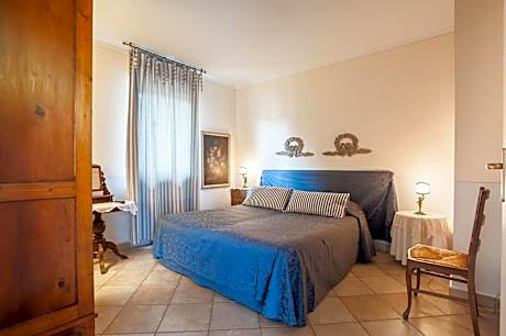 Francesco Redi Camere