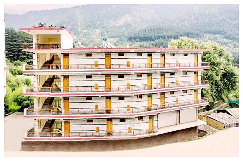 Goroomgo J J Regency Manali