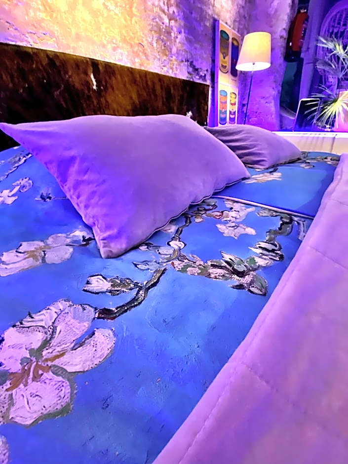 Atelier Raamwerk City Atelier Apartment for Friends and Families 125m2!