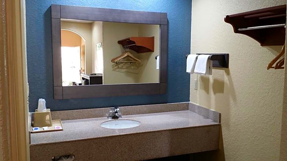 Americas Best Value Inn & Suites Houston NE