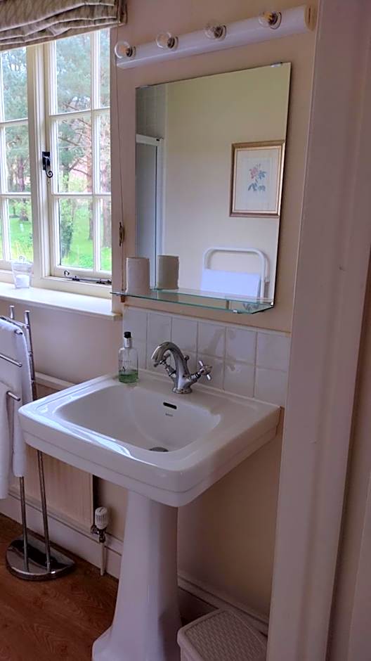 Buckley Farmhouse B & B